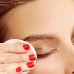 How To Remove Eye Makeup ?