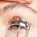 Simple Steps to Under Curling Eyelashes